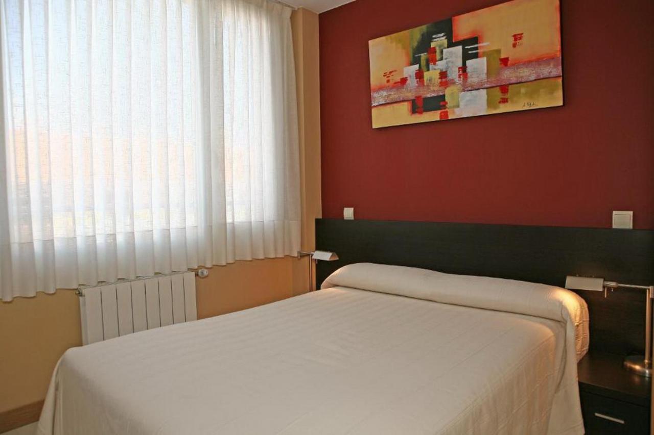 Apartamentos Playa De Portio ليينكريس المظهر الخارجي الصورة