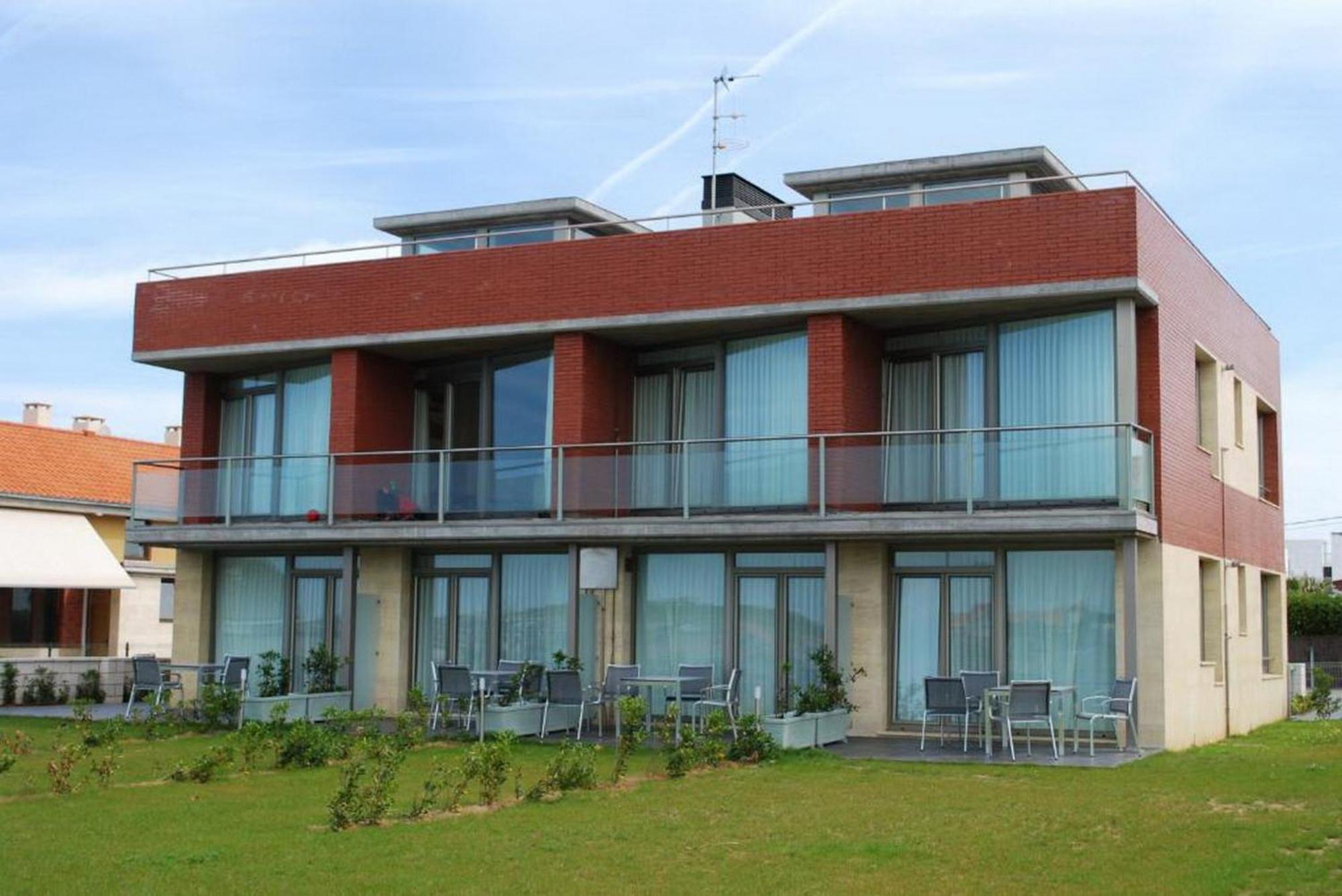 Apartamentos Playa De Portio ليينكريس المظهر الخارجي الصورة
